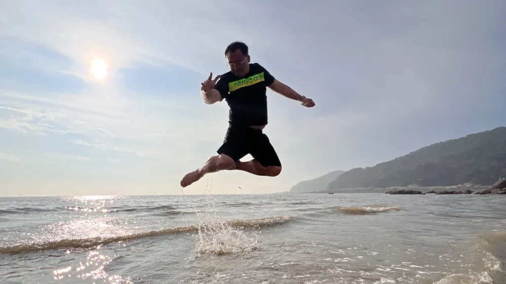 바다-위를-나는-사나이