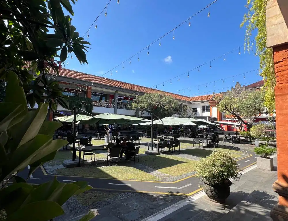 몰-발리-갤러리야-쇼핑몰