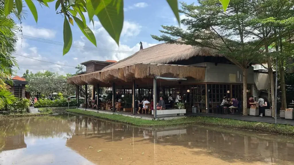 우붓맛집-피손의-논밭뷰