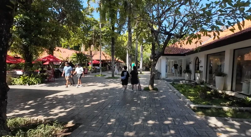 발리콜렉션-내부의-모습