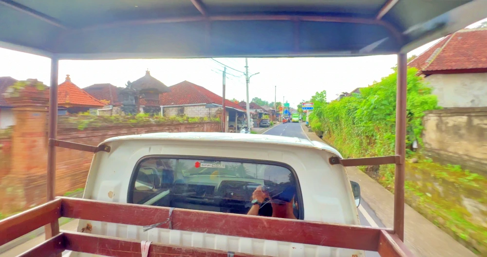 래프팅장소로-이동중인-트럭