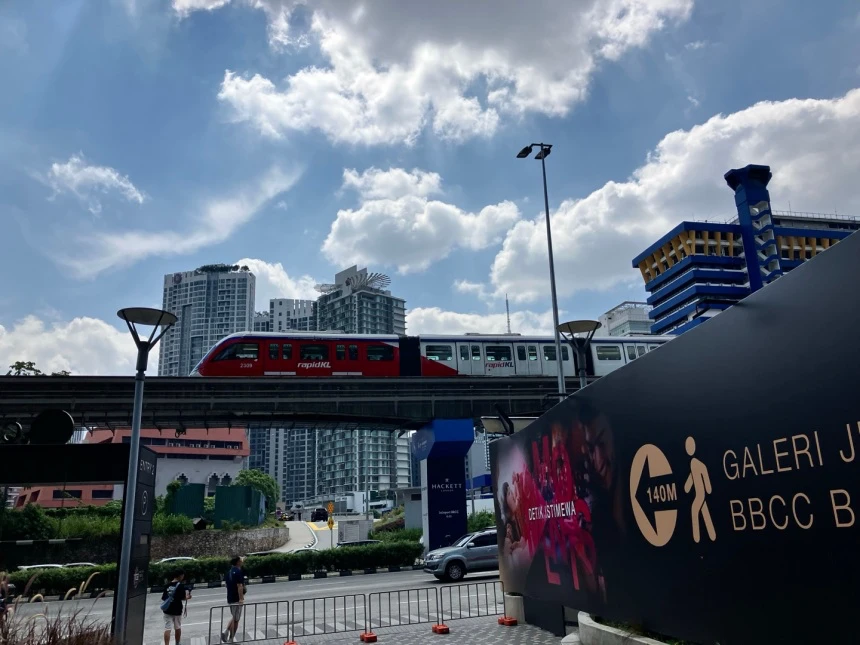 도심의-모노레일-윤행모습