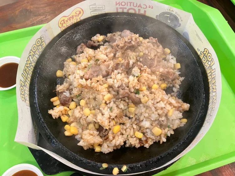 완성된-철판볶음밥-페퍼런치