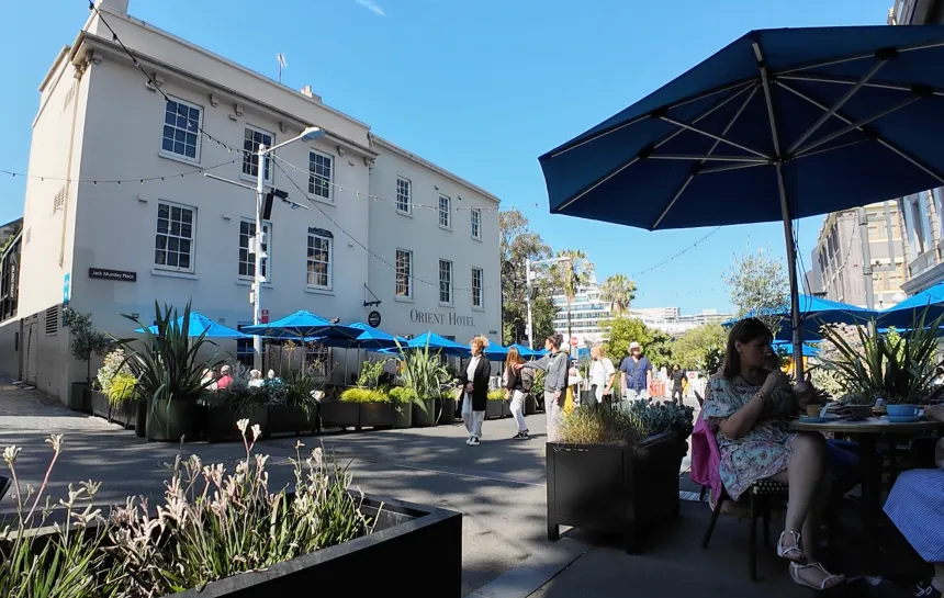 시드니-록스거리의-라르네상스