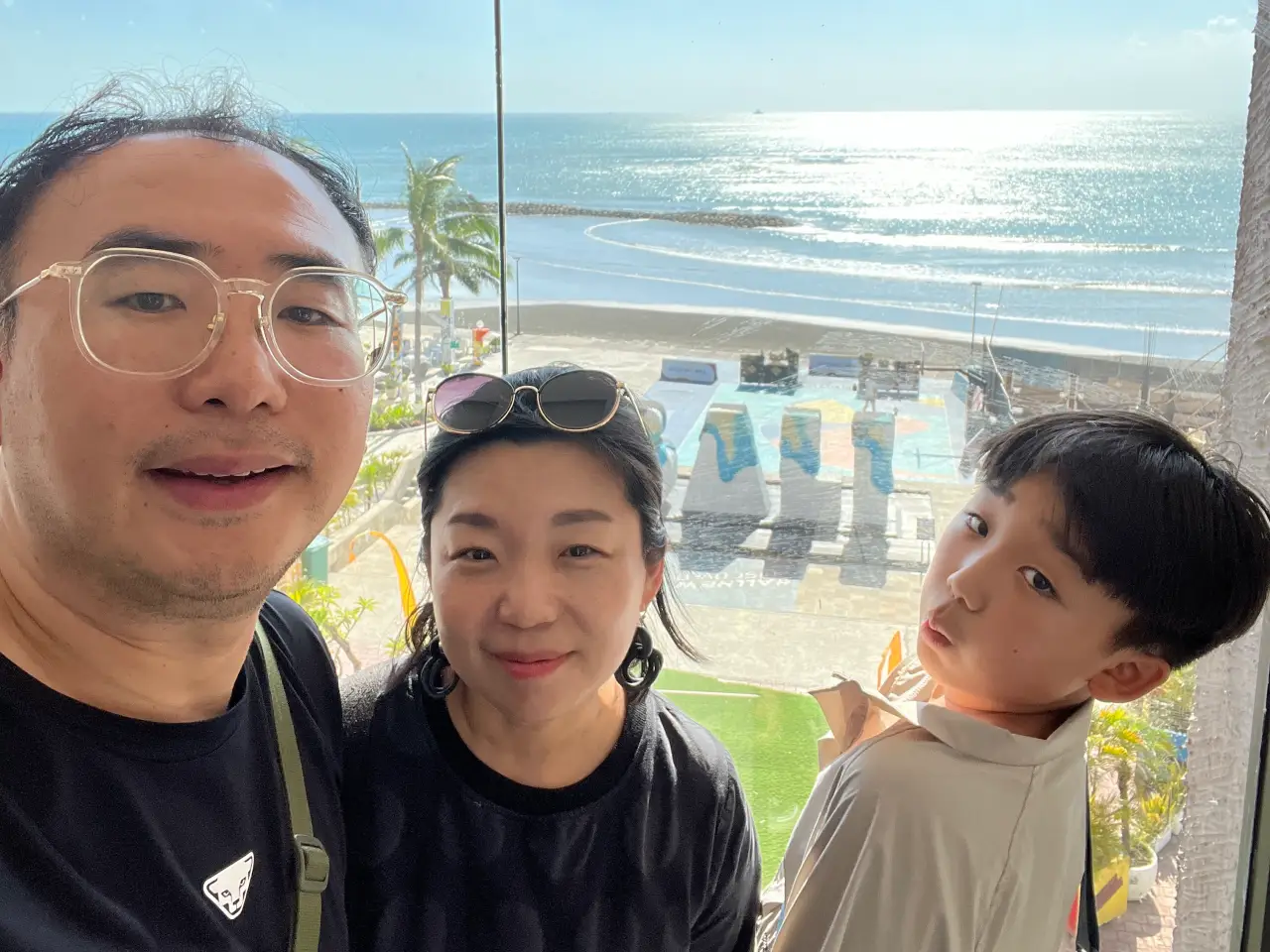 가족-세계여행-트래불중