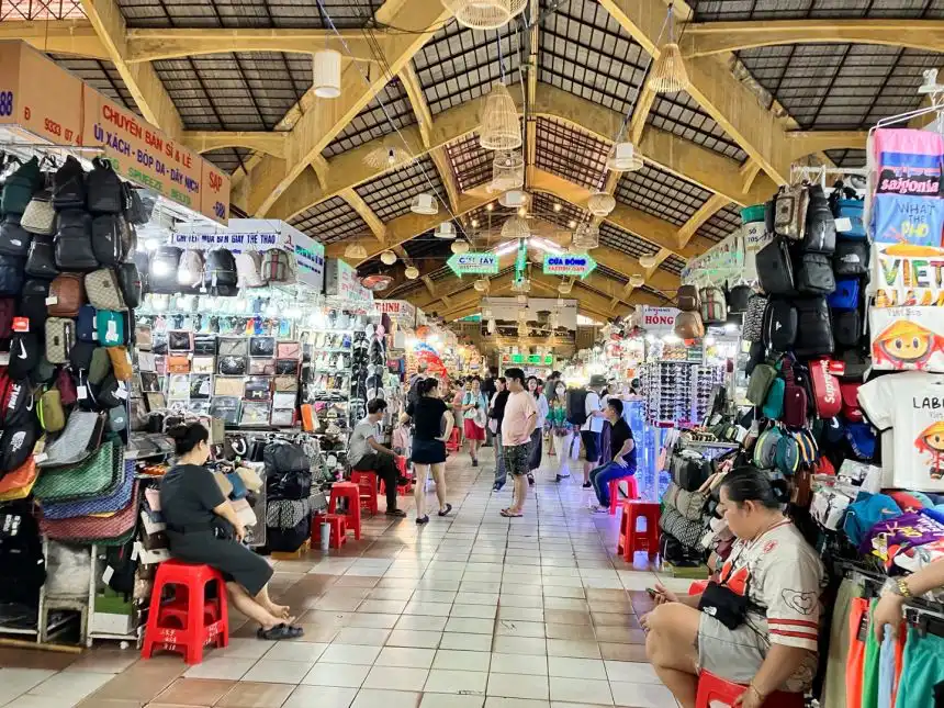 호치민-벤탄시장-내부