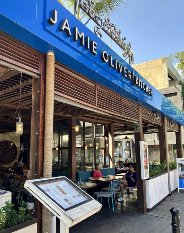 제이미-올리브-키친-외경