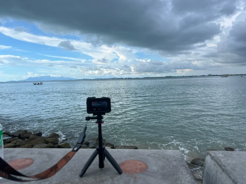 바다-촬영중인-DJI-액션캠
