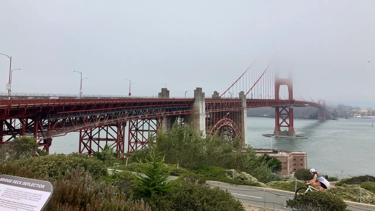 안개낀-샌프란시스코의-금문교
