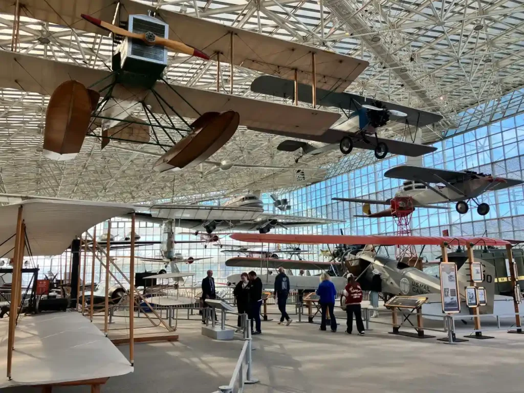 비행기박물관-그레이트-전시관