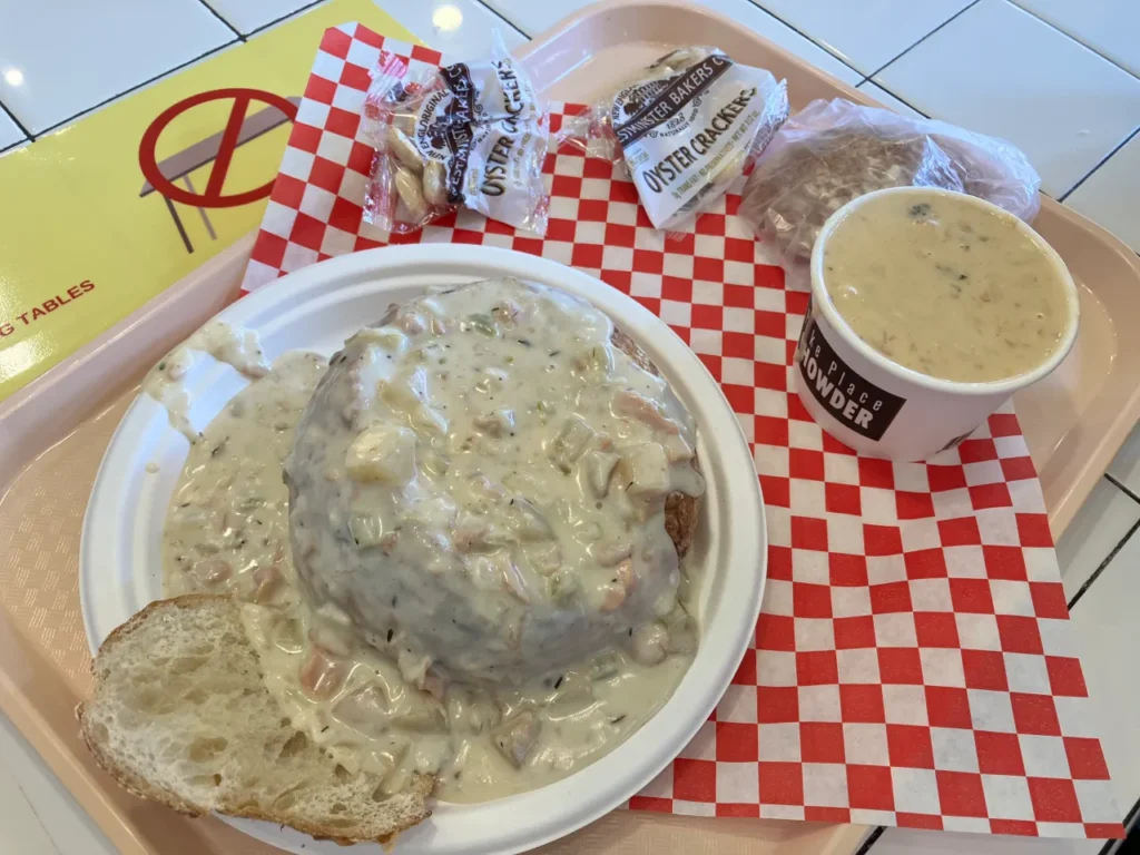 파이크-플레이스-차우더에서-판매중인-차우더