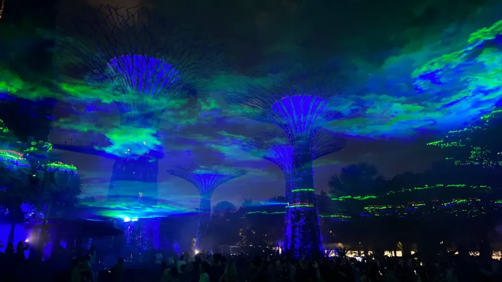 싱가포르-가든스바이더베이-수퍼트리-조명